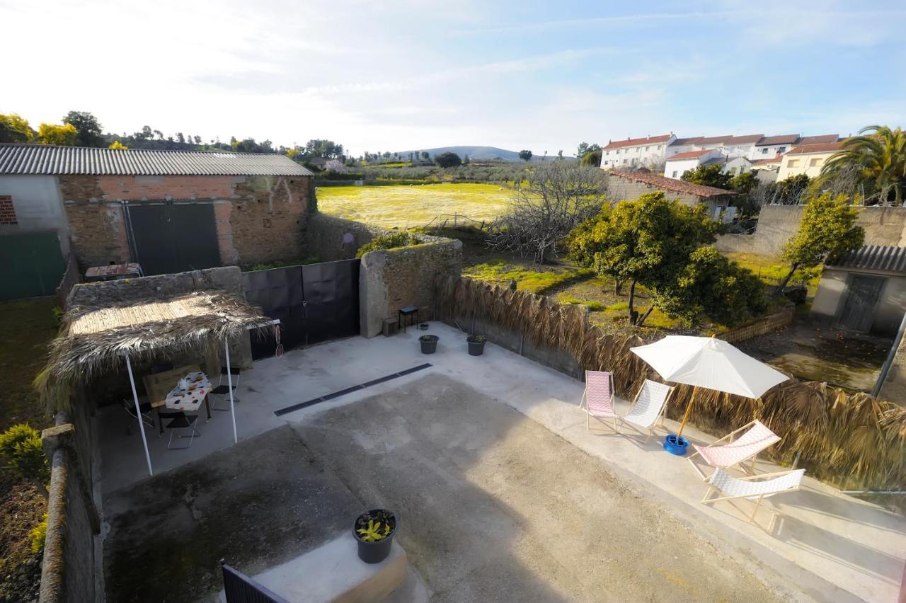 La Casina De Micaela Villa Perales del Puerto Luaran gambar